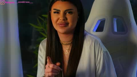 Dee online show from 12-05-24, 01:06