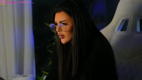 Dee online show from 12-27-24, 09:28