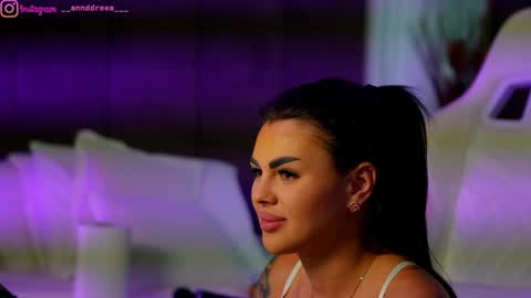 Dee online show from 09-26-25, 03:05