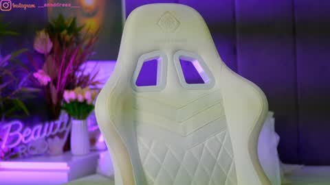 Dee online show from 11-14-25, 03:55