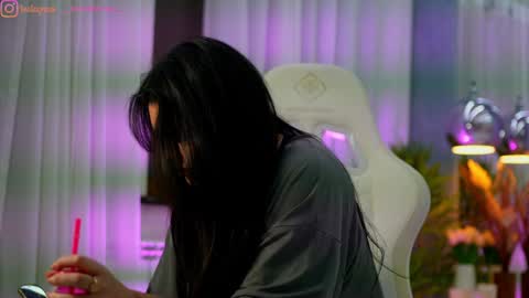 Dee online show from 02-06-26, 02:20