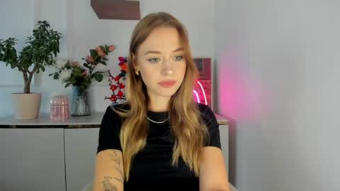 Snapshot of perfectxcindy chatting on 07-14-26, 05:23 Cindy online show from 07-14-26, 05:23