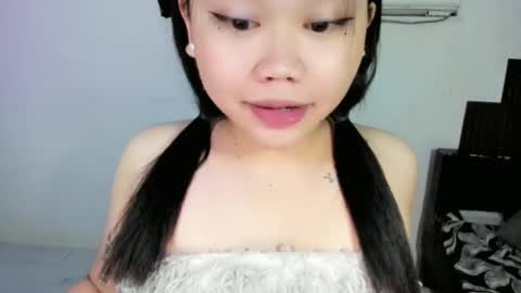 Snapshot of perky_rica chatting on 10-26-25, 07:14 island girl online show from 10-26-25, 07:14