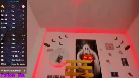 Perla online show from 10-24-25, 07:32