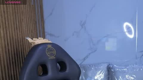 perla_lovely online show from 06-25-26, 12:09
