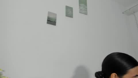 Perla mistc online show from 03-11-26, 04:35