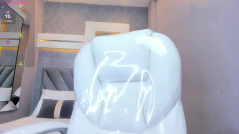 PERLA  online show from 02-13-25, 11:26