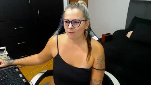 goloza online show from 11-09-25, 03:49