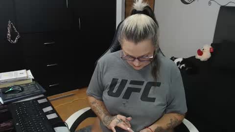 goloza online show from 11-10-25, 02:32