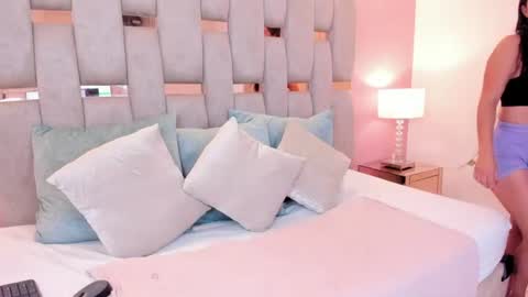 Snapshot of perlanoir chatting on 06-09-26, 12:50 Perla online show from 06-09-26, 12:50