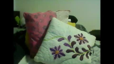 perlita070822 online show from 10-25-25, 04:42