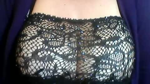 Snapshot of perlita070822 chatting on 06-14-26, 04:25 perlita070822 online show from 06-14-26, 04:25