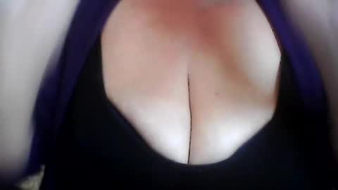 Snapshot of perlita070822 chatting on 08-01-26, 03:06 perlita070822 online show from 08-01-26, 03:06