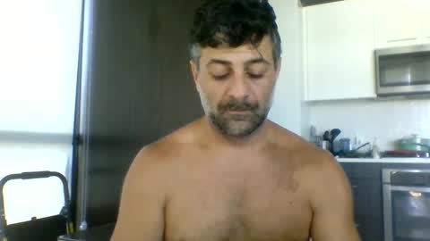 Snapshot of persianprince546 chatting on 06-01-26, 06:53 persianprince546 online show from 06-01-26, 06:53