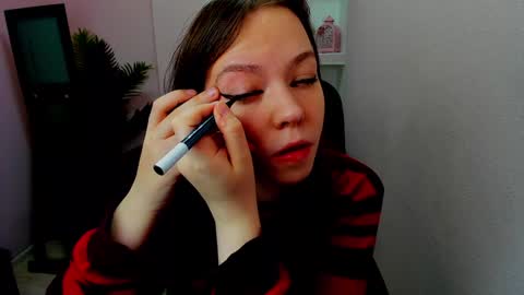 horror flying on the wings of the night.... online show from 12-30-24, 05:37