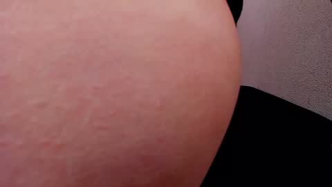 horror flying on the wings of the night.... online show from 01-12-25, 08:46