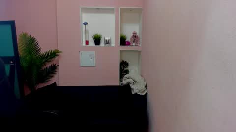 horror flying on the wings of the night.... online show from 11-15-25, 05:38