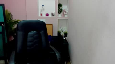 horror flying on the wings of the night.... online show from 01-11-26, 03:50