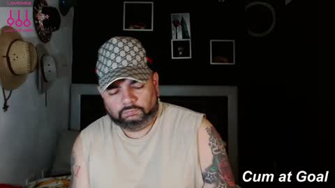 Snapshot of perverseveteranmanxxx chatting on 12-05-24, 01:58 Carlos online show from 12-05-24, 01:58
