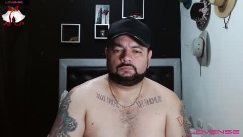 Snapshot of perverseveteranmanxxx chatting on 12-27-24, 03:20 Carlos online show from 12-27-24, 03:20