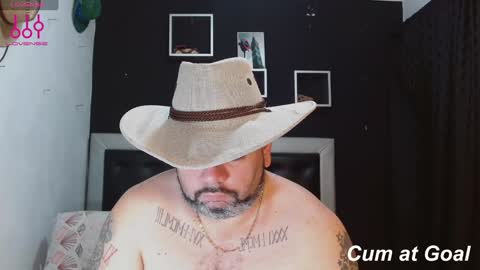 Snapshot of perverseveteranmanxxx chatting on 01-18-25, 12:26 Carlos online show from 01-18-25, 12:26