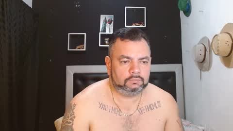Snapshot of perverseveteranmanxxx chatting on 01-26-25, 02:41 Carlos online show from 01-26-25, 02:41