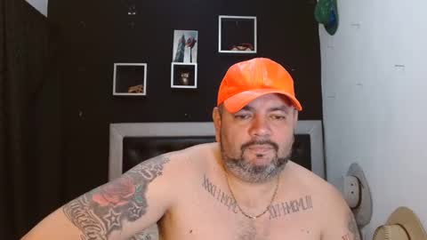 Snapshot of perverseveteranmanxxx chatting on 02-02-25, 11:21 Carlos online show from 02-02-25, 11:21