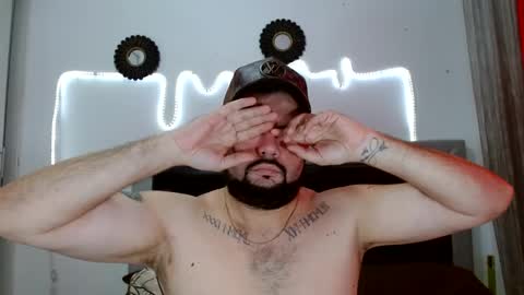 Snapshot of perverseveteranmanxxx chatting on 09-20-25, 01:56 Carlos online show from 09-20-25, 01:56