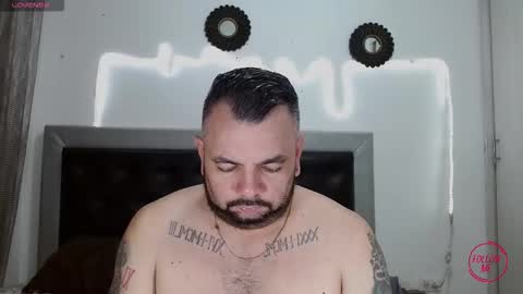 Carlos online show from 10-25-25, 05:37