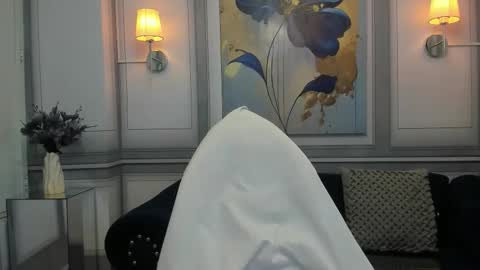 Snapshot of pervert_mia4u chatting on 02-11-26, 10:09 Mia online show from 02-11-26, 10:09