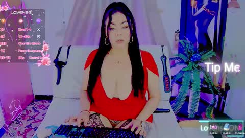 Snapshot of pervertmom_ chatting on 09-19-25, 02:35 ESMERALDA online show from 09-19-25, 02:35