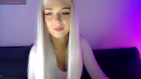 Snapshot of pervyblonde chatting on 12-12-24, 12:22 Isabella online show from 12-12-24, 12:22