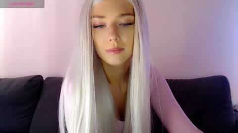 Snapshot of pervyblonde chatting on 02-21-25, 09:56 Isabella online show from 02-21-25, 09:56