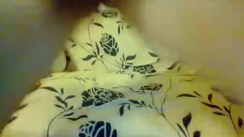 peshtic20 online show from 09-18-25, 02:57