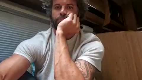Snapshot of pete_le_meat chatting on 08-04-26, 04:53 pete_le_meat online show from 08-04-26, 04:53