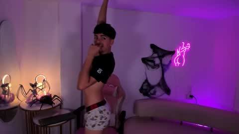 Peter online show from 10-14-25, 07:58