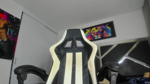 Snapshot of peter_coleman chatting on 12-12-24, 12:59 PeterColeman online show from 12-12-24, 12:59