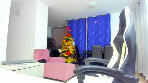 Snapshot of peter_coleman chatting on 12-22-24, 02:39 PeterColeman online show from 12-22-24, 02:39