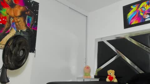 Snapshot of peter_coleman chatting on 01-16-25, 04:49 PeterColeman online show from 01-16-25, 04:49