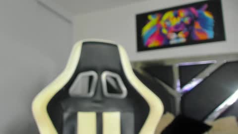 Snapshot of peter_coleman chatting on 01-22-25, 11:12 PeterColeman online show from 01-22-25, 11:12