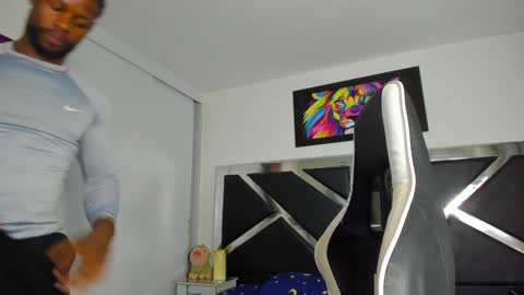 Snapshot of peter_coleman chatting on 02-07-25, 01:15 PeterColeman online show from 02-07-25, 01:15