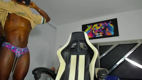 Snapshot of peter_coleman chatting on 02-10-25, 01:14 PeterColeman online show from 02-10-25, 01:14