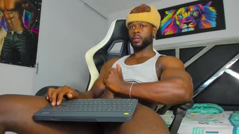 Snapshot of peter_coleman chatting on 03-03-25, 11:35 PeterColeman online show from 03-03-25, 11:35