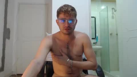 Snapshot of peter_x_annaud chatting on 02-05-25, 10:22 FELIPE online show from 02-05-25, 10:22