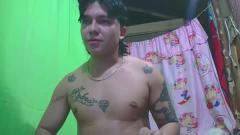 peteresmitd17 online show from 12-17-25, 04:51