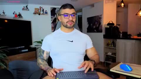 Snapshot of peterjack7 chatting on 12-23-25, 02:09 Peter Jack online show from 12-23-25, 02:09