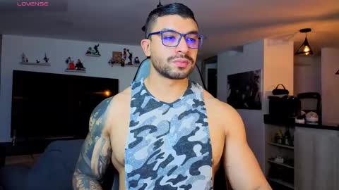 Snapshot of peterjack7 chatting on 02-04-26, 02:39 Peter Jack online show from 02-04-26, 02:39