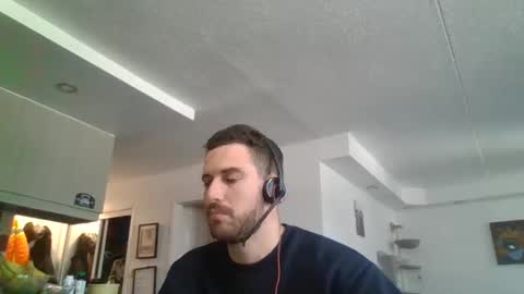 Snapshot of peterskinny24 chatting on 12-06-24, 03:00         ttps VF8L9ABFMref wl share online show from 12-06-24, 03:00