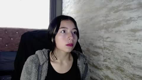 Snapshot of petite_8 chatting on 05-19-26, 07:53 Petite online show from 05-19-26, 07:53