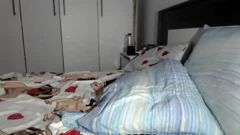 petite_danielle online show from 07-18-26, 10:24